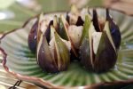 Figs with Goat Cheese and Honey